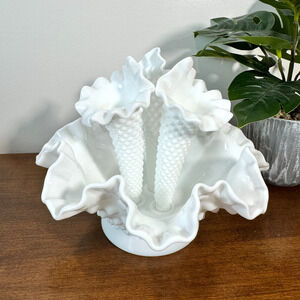 Vintage Fenton Hobnail White Milk Glass 3 Horn Epergne Vase Trumpet 6” Tall